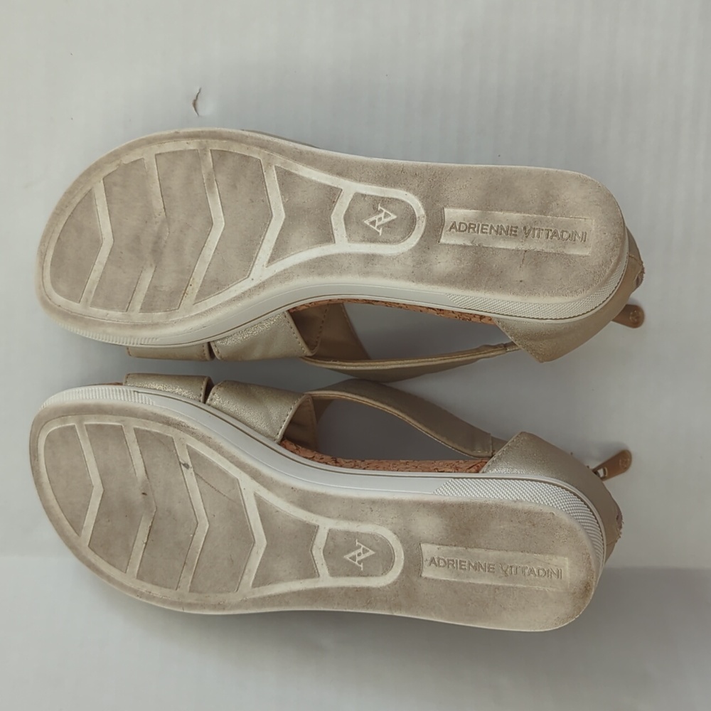 Adrienne Vittadini Sport Claud Metallic Cork Zip Heel Sandal 7.5M Metallic Taupe - Picture 14 of 16